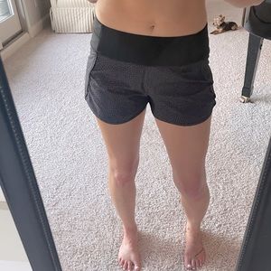 CALIA by Carrie Underwood athletic shorts